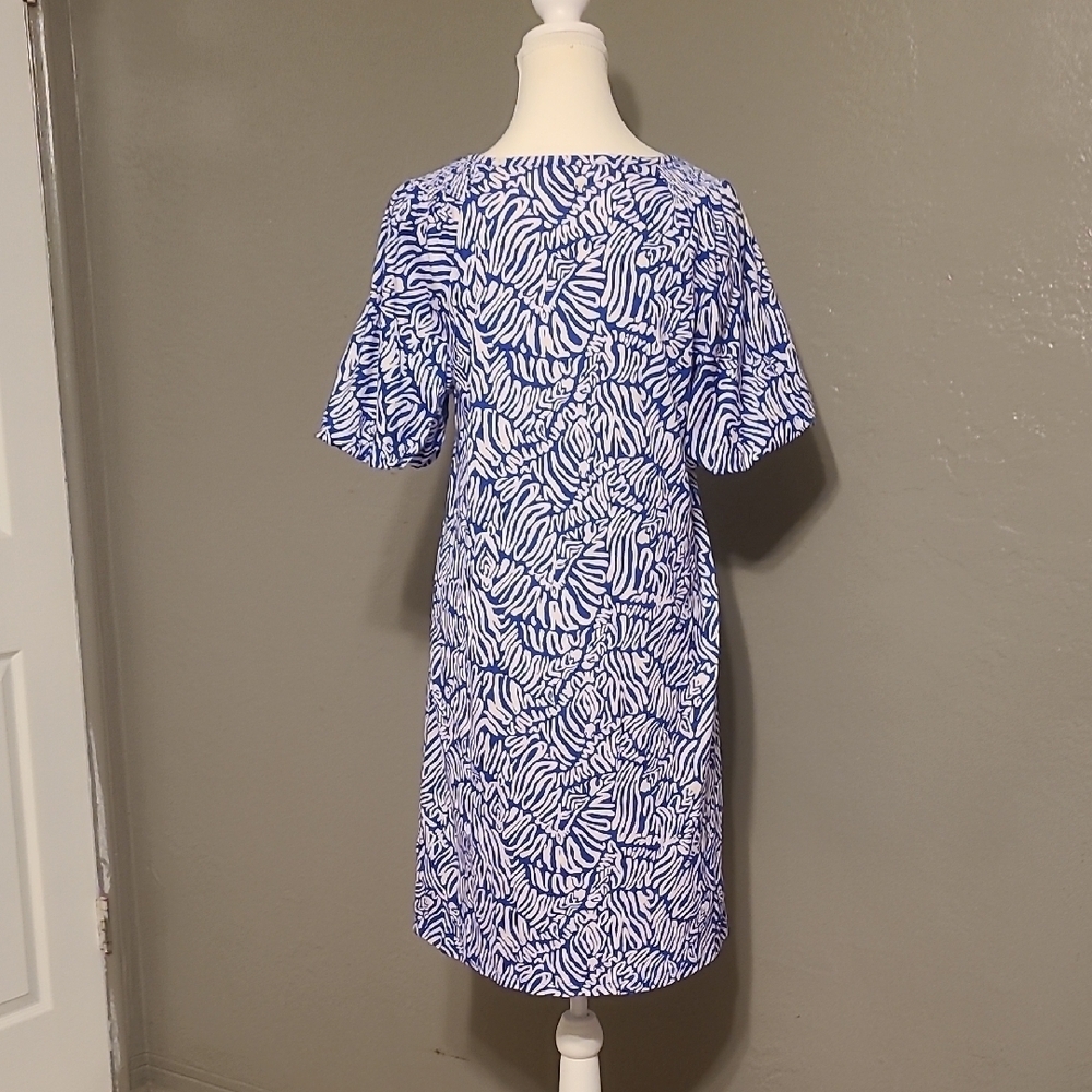Lilly Pulitzer Rosen Tshirt Womens Dress Martinque Blue Zee Bee Print EUC Medium - Picture 3 of 10